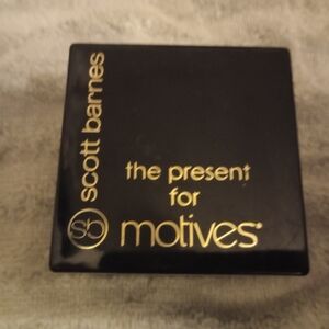 Motives Makeup gift box